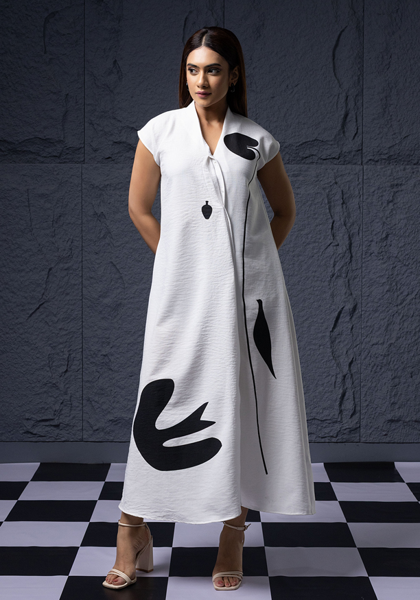 Loa minimalistic maxi dress